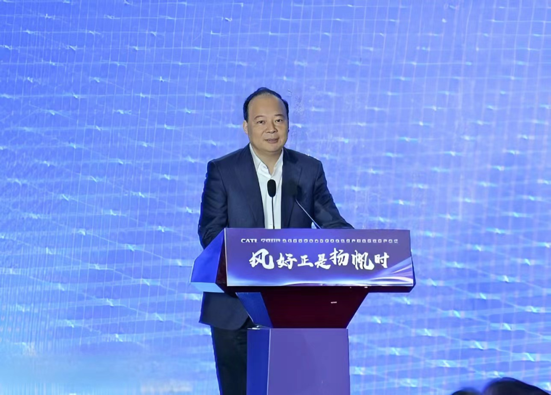 02-配文插图-NG28电子董事长、总经理曾毓群发表致辞.png